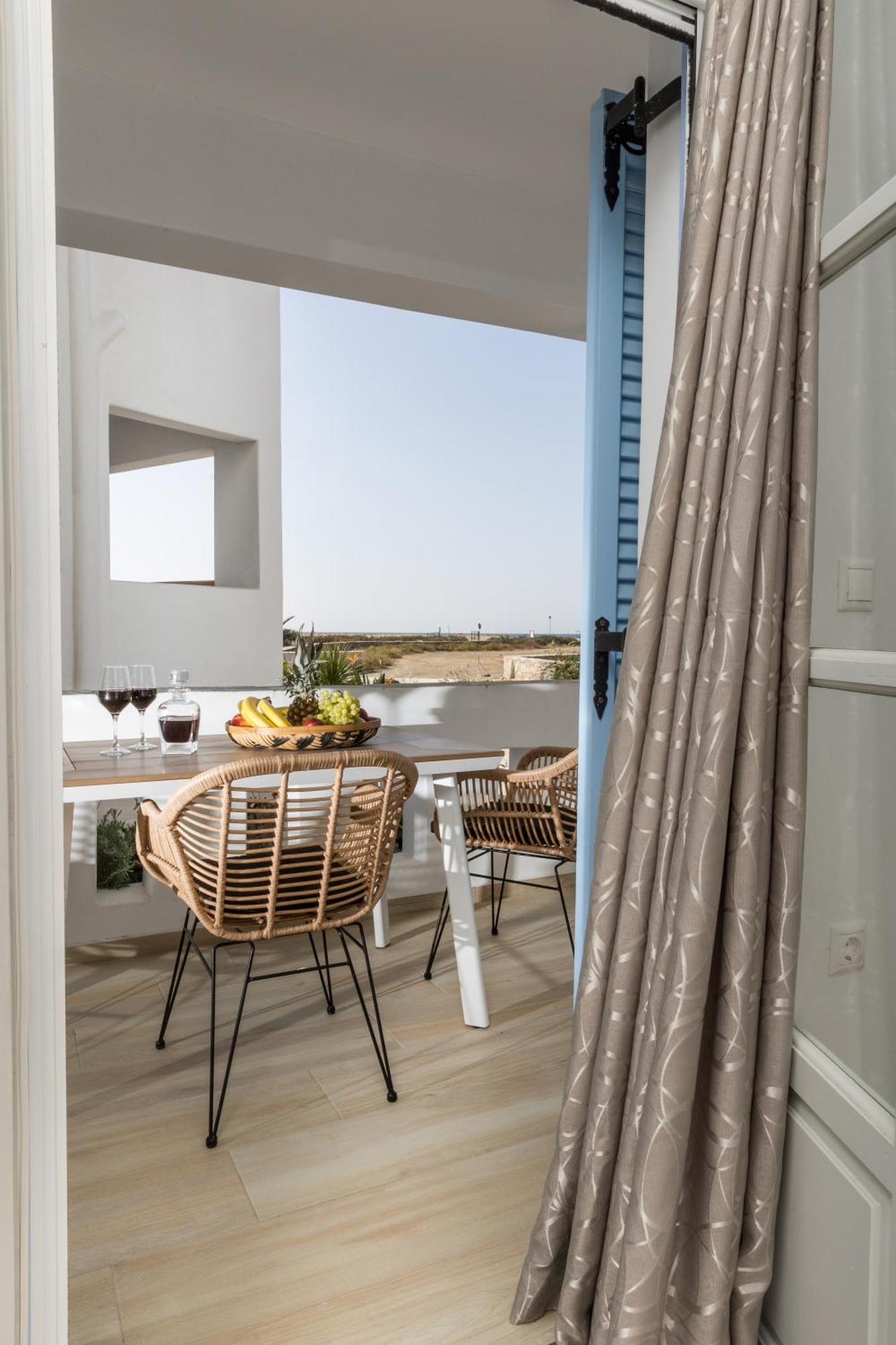 Marine Dream Apartment ปลากา ภายนอก รูปภาพ